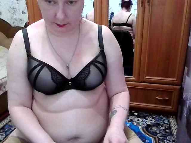 SophieNightAh webcam