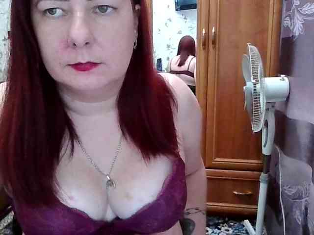 SophieNightAh webcam