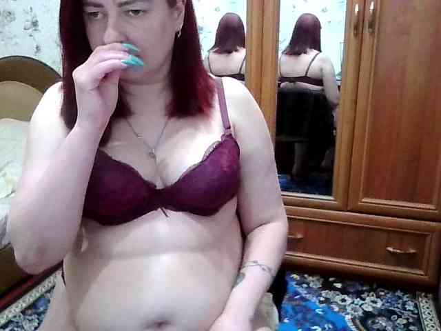 SophieNightAh webcam