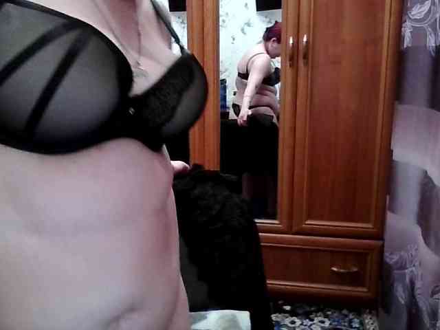 SophieNightAh webcam