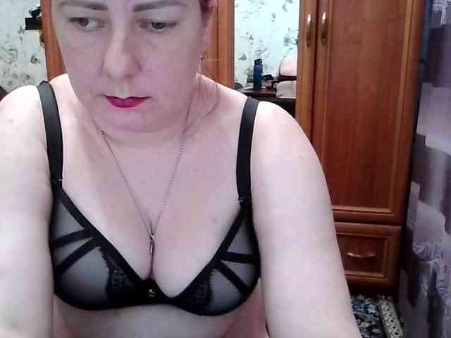SophieNightAh webcam