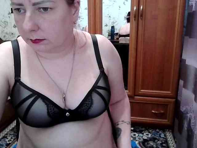 SophieNightAh webcam