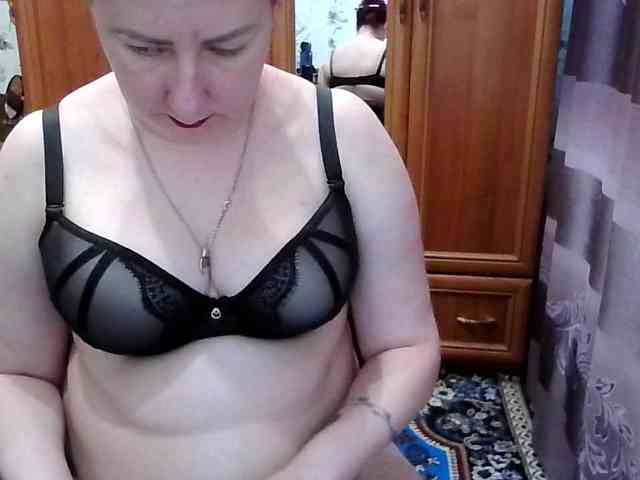 SophieNightAh webcam