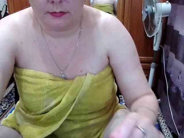 SophieNightAh webcam