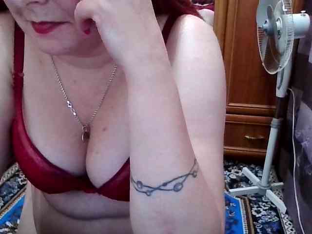 SophieNightAh webcam