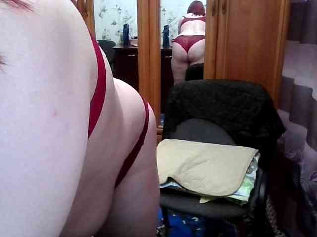 SophieNightAh webcam