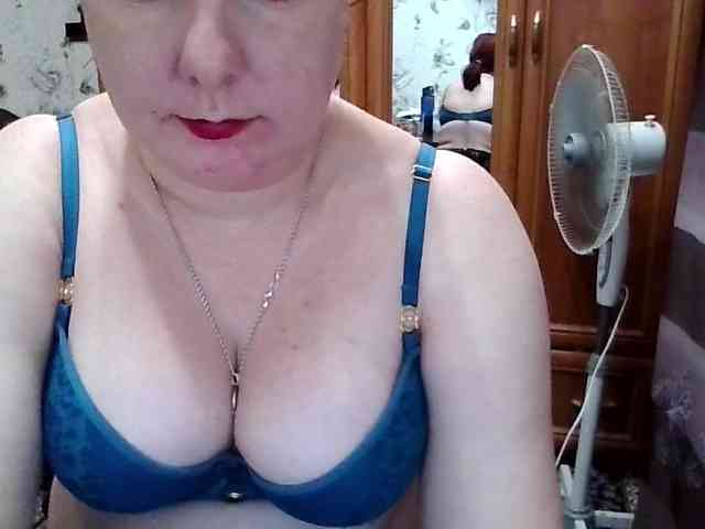 SophieNightAh webcam