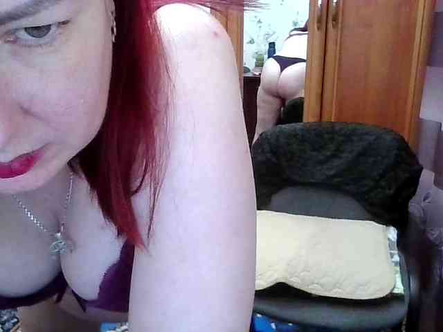 SophieNightAh webcam