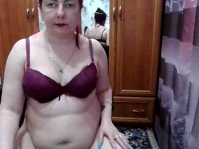 SophieNightAh webcam