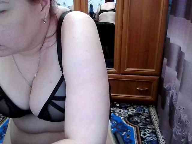 SophieNightAh webcam
