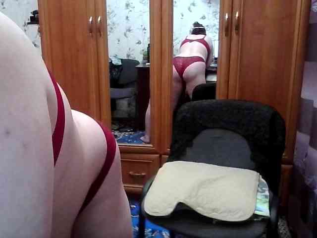 SophieNightAh webcam
