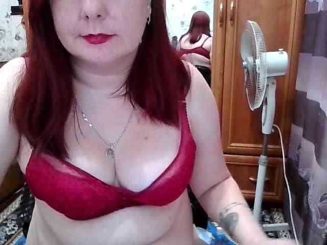 SophieNightAh webcam