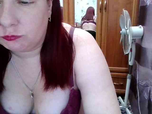 SophieNightAh webcam