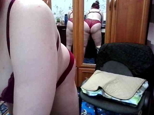 SophieNightAh webcam