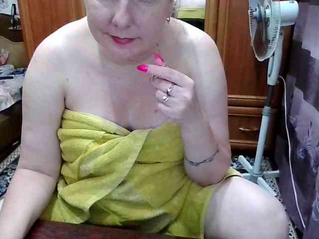 SophieNightAh webcam