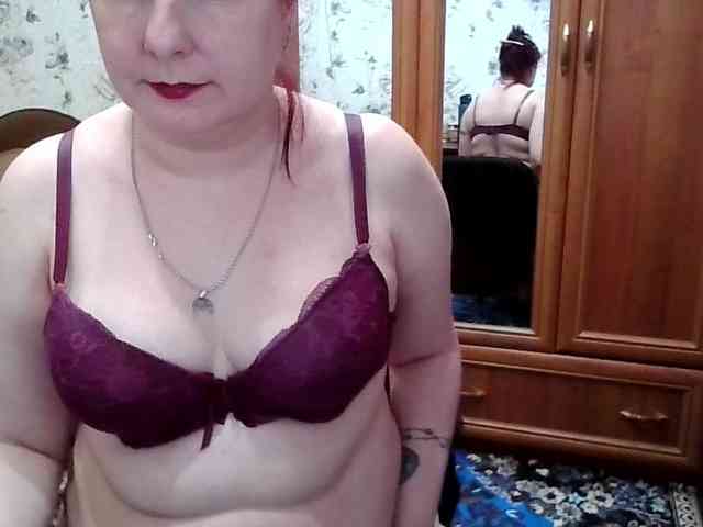 SophieNightAh webcam