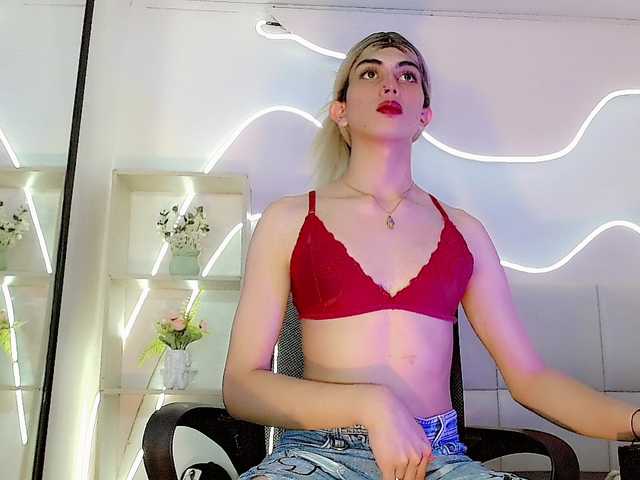 DanielaPink live cam