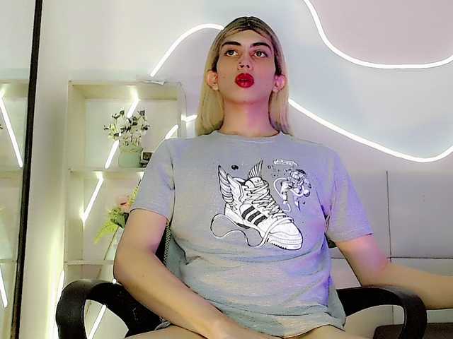 DanielaPink — live trans cam