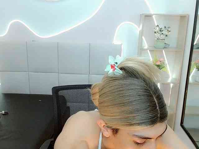 DanielaPink Live Webcam on BongaCams