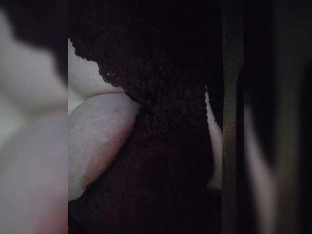 HotBrioche live cam preview