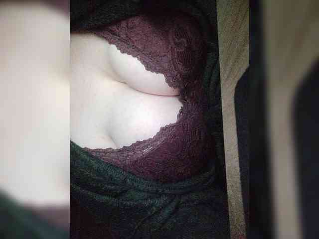 HotBrioche webcam