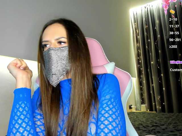 CharmAlina live cam on BongaCams