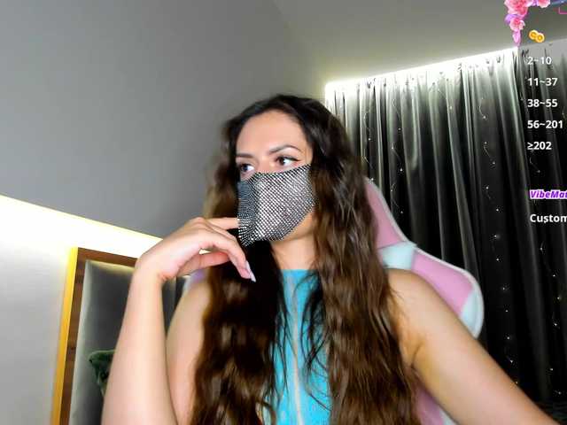 CharmAlina live cam on BongaCams