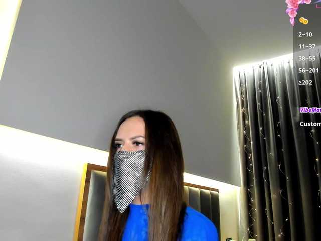 CharmAlina live cam preview