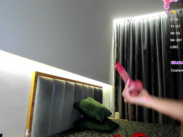 CharmAlina live cam on BongaCams