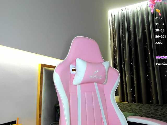 CharmAlina live cam on BongaCams