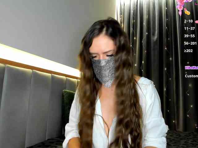 CharmAlina webcam