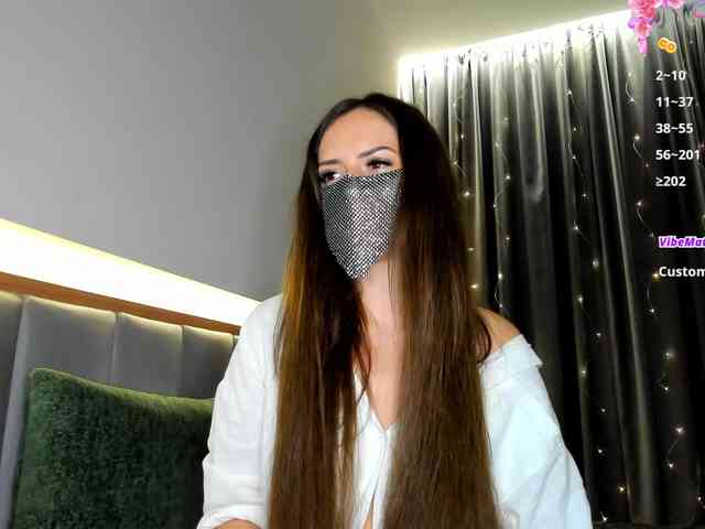 CharmAlina webcam
