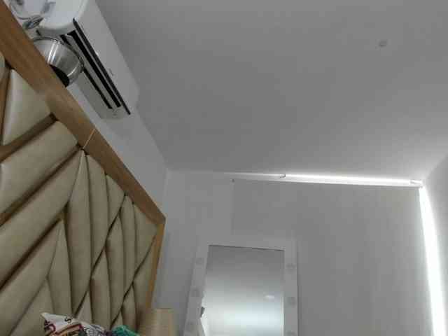 ElektraTs Live Webcam on BongaCams