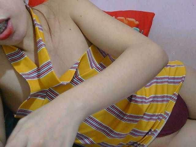 Mysteriouslovely live cam on BongaCams
