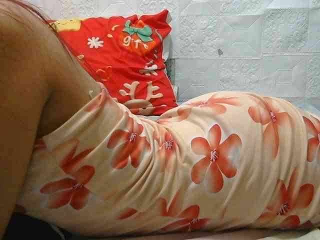 Mysteriouslovely Live Webcam on BongaCams