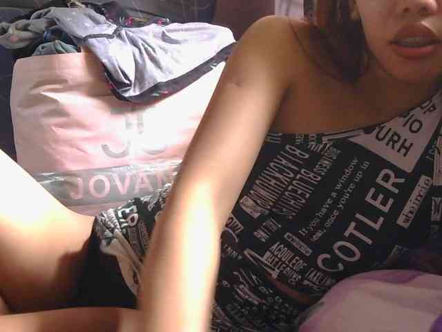 Mysteriouslovely webcam