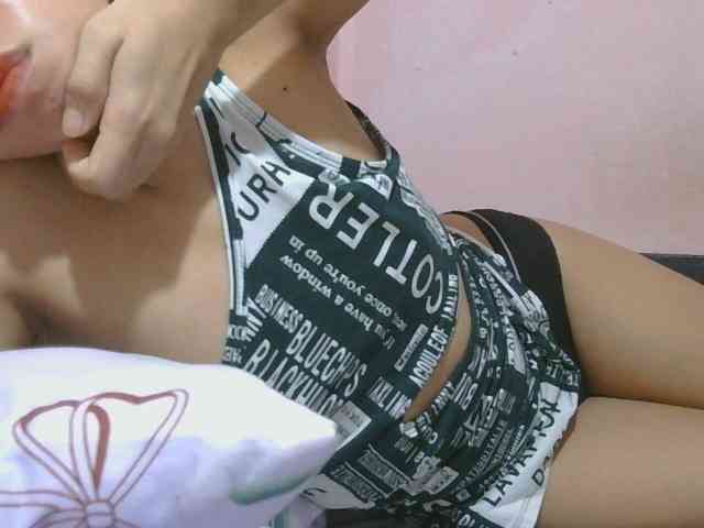Mysteriouslovely webcam