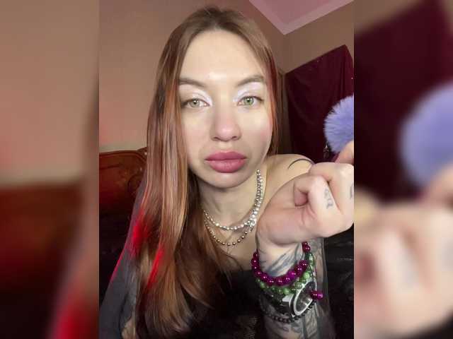 Lina69Goddesssss's BongaCams show and profile