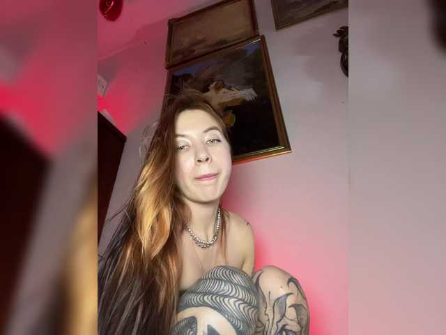 Lina69Goddesssss live cam