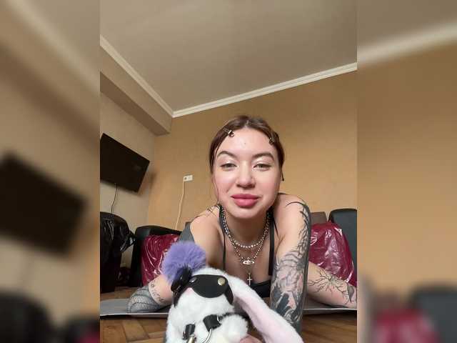 Lina69Goddesssss's BongaCams show and profile