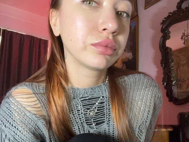 le modèle Lina69Femdom est en webcam porno dans un show sur le site bongacams, il possède les tags suivants: White/Caucasian,Redhead,Trimmed