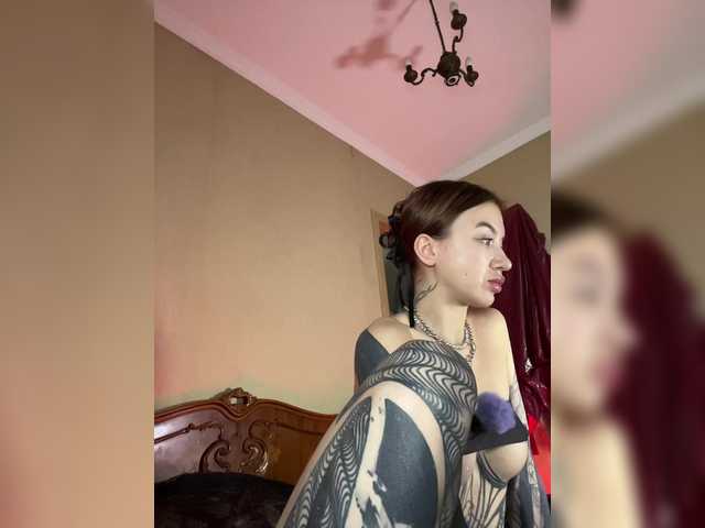 Lina69Goddesssss's BongaCams show and profile