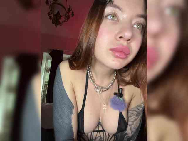 Lina69Femdom webcam
