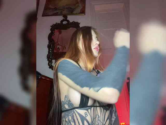 Lina69Femdom webcam
