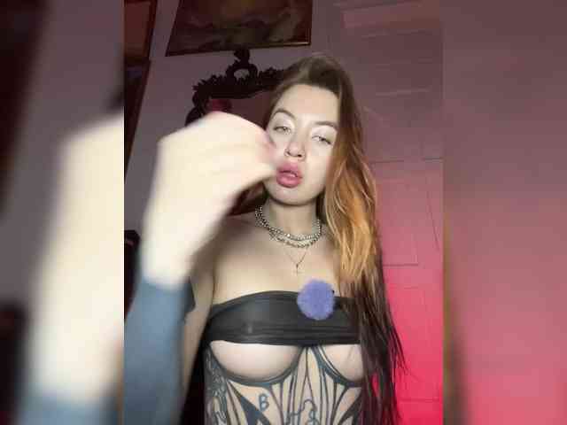 Lina69Femdom webcam