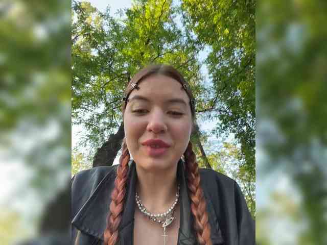 Lina69Femdom webcam