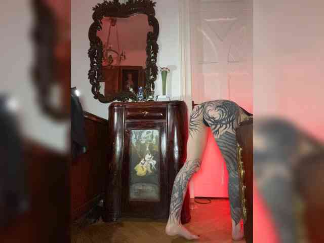 Lina69Femdom webcam