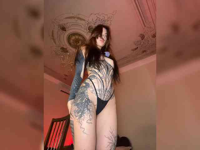 Lina69Femdom webcam