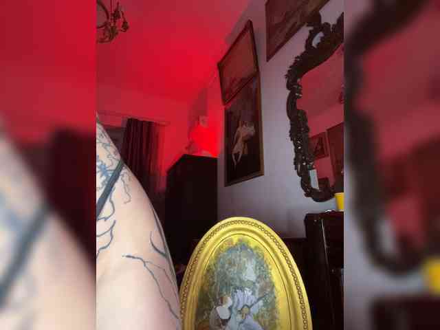Lina69Femdom webcam