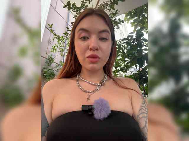 Lina69Femdom webcam